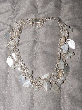 $3 with Bundle ~ Silver Multi-Strand Leaf Charm & Faux Pearl Bead Bracelet 6446